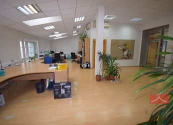Pronájem reprezentativních kancelářských prostor, 270 m2, Humpolec