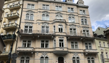 Prodej velkého luxusního bytu 3+1, 119 m2 v Mariánskolázeňské ulici přímo v centru Karlových Varů