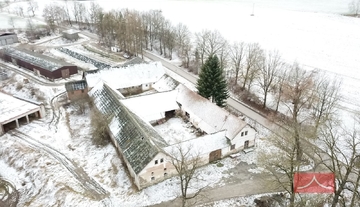 Prodej zemědělské usedlosti, 1690 m2, na pozemku 4997 m2, Svépravice, okres Pelhřimov