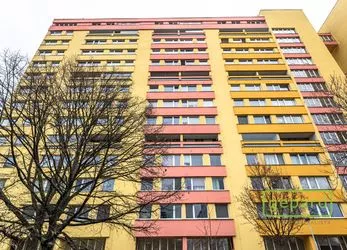 Prodej bytu 3+1, 72 m2, před rekonstrukcí, Praha 8 - Bohnice