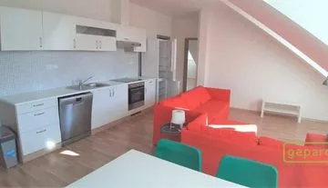 Pronájem bytu 3+kk v novostavbě domu v centru Českého Brodu