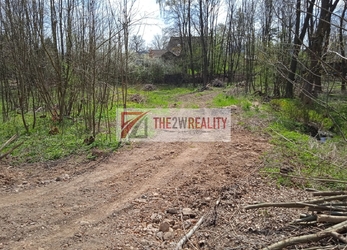 Prodej pozemku 2237 m2 určeného uzemním plánem k výstavbě v obci Nemojov