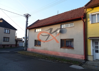 Prodej RD 2x 3+1 v obci Měrovice nad Hanou