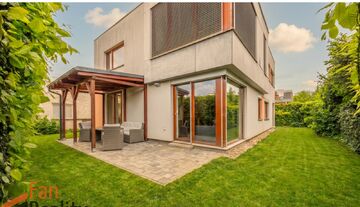 Byt 4+kk se zahradou &middot; Praha Štěrboholy &middot; 91,3 m&sup2; &middot; předzahrádka 132 m&sup2; &middot; pergola &middot; garáž