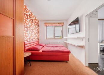 Prodej bytu 2+1 &ndash; 55 m&sup2; + balkon 6,4 m&sup2;, Vladycká, Praha 10 &ndash; Hostivař