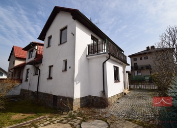 Prodej rodinného domu, 5+kk, 163,7 m2, na pozemku 1842 m2, Arbesova, Humpolec