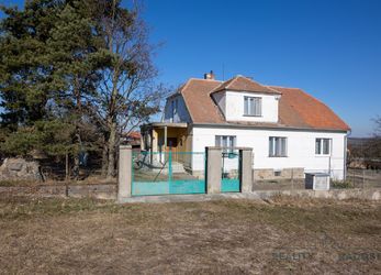 Prodej rodinného domu v obci Únanov /okr.Znojmo/