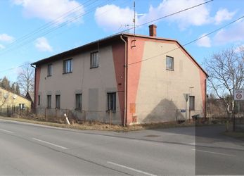Prodej dvoupatrového domu 680 m2,  Dolní Lutyně pozemek 1547 m2