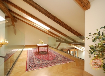 Praha, pronájem, luxusní kompletně zařízený byt 3+kk, 107 m2, terasa, bazén, sauna, klimatizace
