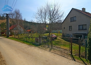 Luka nad Jihlavou, prodej RD 5+1 se zahradou 653 m²