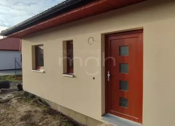 Novostavba rodinného domu o dispozici 4+kk s terasou v klidné části lokality Nad Hájovnou v Lokti II