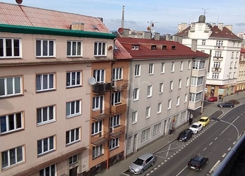 Prodej bytu 1+1 v Karlových Varech ve vyhledávané lokalitě Drahovice