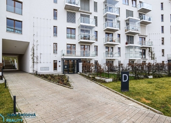 Dlouhodobý pronájem bytu 2+kk, 62 m², balkon, garážové stání, sklep, rezidence Aalto Cibulka