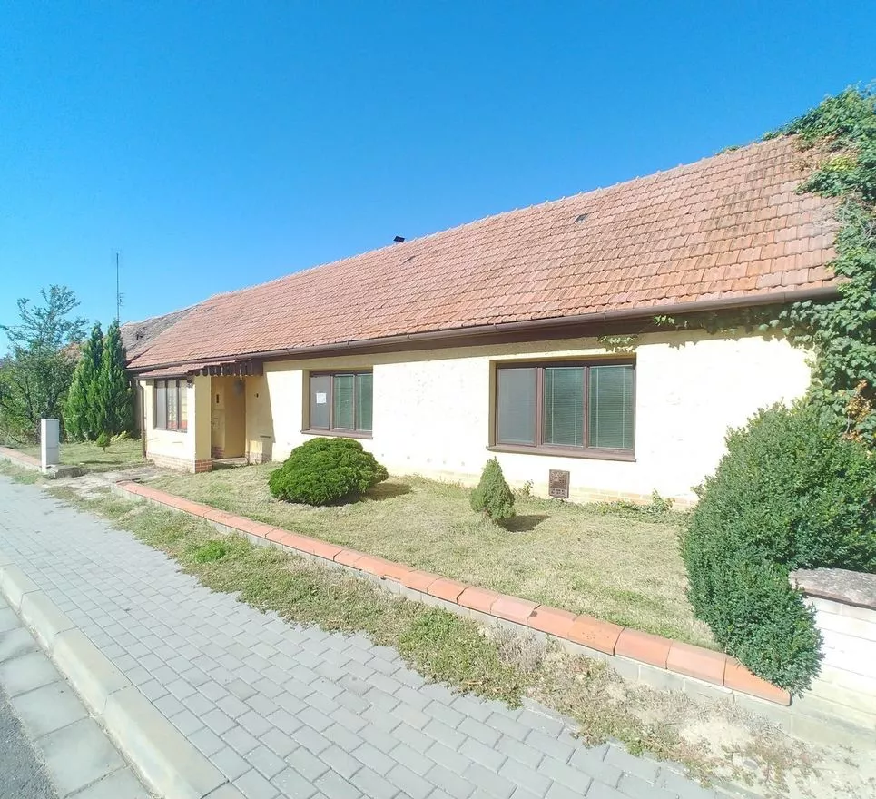 Prodej rodinného domu, 197 m2, Lechovice