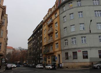 Prodej bytu 4+1, ulice Varšavská, Karlovy Vary