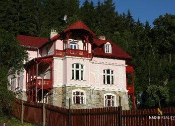 Pronájem vily, zahrada, garáž, K Přehradě, Karlovy Vary-Doubí