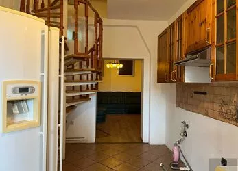 Prodej bytu 3+1, mezonet, ulice Prašná, Karlovy Vary - Drahovice