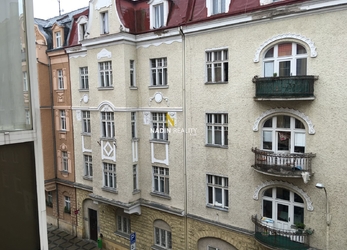 Pronájem bytu 2+kk, balkon, Jateční, Karlovy Vary