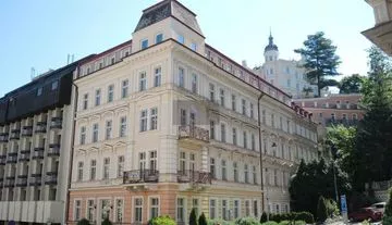 Prodej hotelového komplexu 3 budov, ulice Sadová, Karlovy Vary