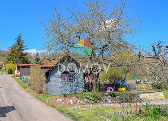 Krásná zahrada s chatou,  380 m2, Beroun - lokalita Nad Paloučkem