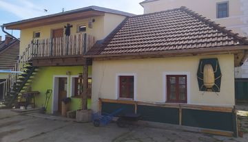 Prodej rodinného domu 5+2 s garáží, Březnice