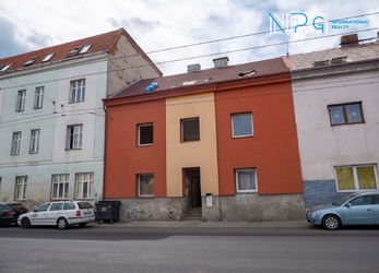 Prodej nájemního domu, 256 m2, Ústí nad Labem-Předlice