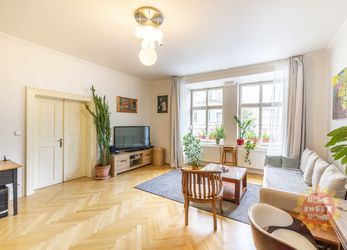 Praha, prostorný zařízený byt 3+1 (119 m2) k pronájmu, ulice Dlouhá, Staré Město
