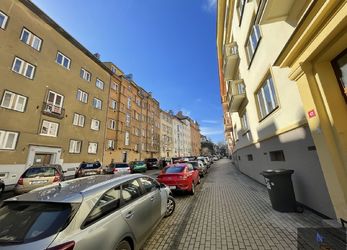 Prodej byt 2+1, 54m2, ulice Kvapilova, Karlovy Vary - Drahovice