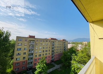 Prodej bytu 2+1 v osobním vlastnictví s balkónem v městě Třinci Lyžbice