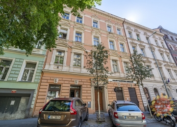 Praha, nezařízené nebytové prostory (55 m2) k pronájmu, ulice Americká, Vinohrady