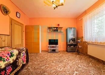 Prodej rodinného domu 9+2  [355 m²] s pozemkem [790 m²], ulice Hlavní, Vřesina u Ostravy