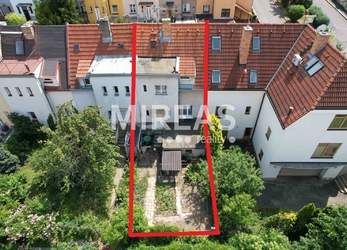 Praha 10 - Záběhlice, prodej řadového rodinného domu 3+1 94 m2, okr. Praha
