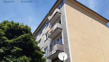 Byt 3+1 s balkonem, DV, 66 m2, Chomutov, Čechova