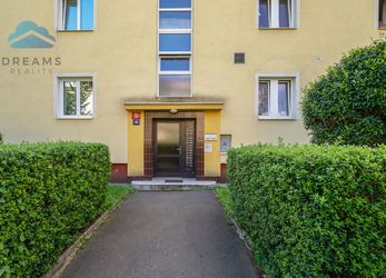 Praha - Strašnice, prodej bytu 3+1 s balkonem