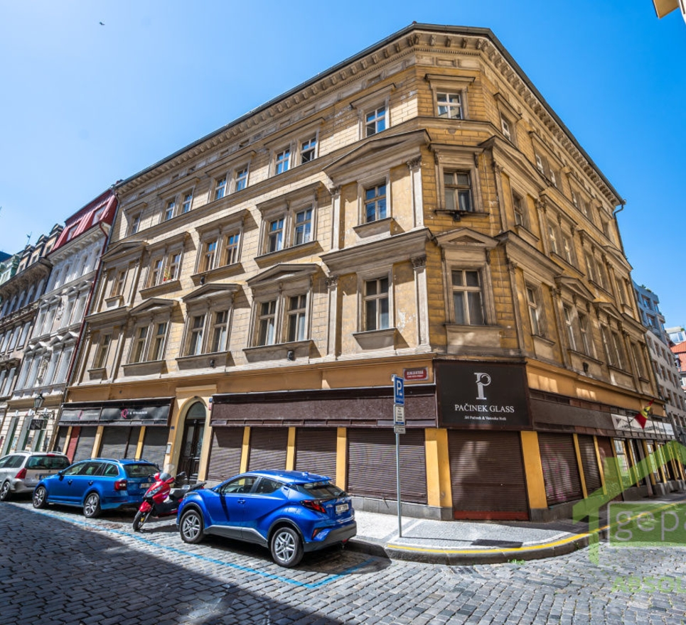 Pronájem bytu 3+1, lodžie a sklep, Praha 1 - Staré město