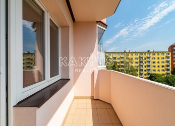 Pronájem bytu 2+kk, balkón,  ulice Ľudovíta Štúra 1075/5, Ostrava Poruba