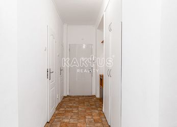 Pronájem bytu 2+kk, balkón,  ulice Ľudovíta Štúra 1075/5, Ostrava Poruba