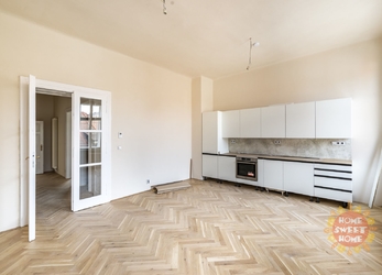 Praha 1, pronájem, nezařízený byt 2kk (51 m2), po rekonstrukci, atraktivní místo, ul.Havelská