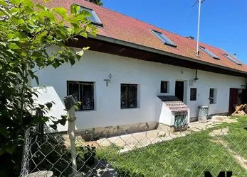 Prodej rodinného domu 85 m² , pozemek 136 m² , obec Libějovice