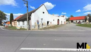 Prodej rodinného domu 350 m² , pozemek 531m²  v obci Budeč, Jindřichův Hradec