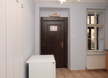 Praha, krásný zařízený byt k pronájmu 1+1 (31m2), ulice Cimburkova, Žižkov.