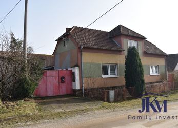 Prodej rodinného domu 438 m, pozemek 1906 m, Ratišovice