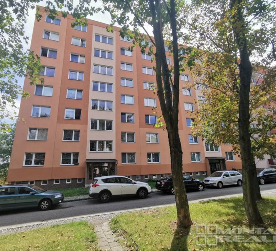 Prodej bytu o dispozici 1+1 s balkonem o podlahové ploše 33 m2 v 8.NP na ulici Vojanova v Olomouci