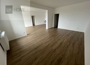 Prodej bytu 3+kk, 92 m2 + terasa 16,38 m2 + sklep, Karlovy Vary, Residence Růžák