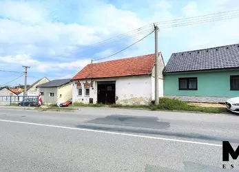 Prodej rodinného domu o velikosti  154m² , pozemek 392m²  v obci Moravský Písek, okres Hodonín.