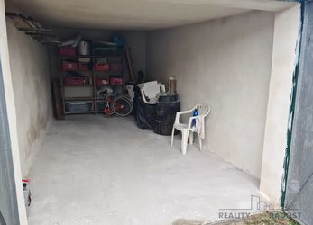 Prodej garáže 18 m2, Karlov - Kutná Hora