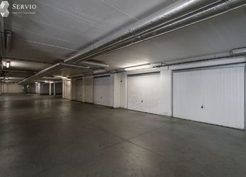 Prodej garážového stání, 16 m2, ul. Chvalovka, Brno-Kamechy