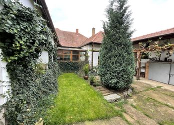 Prodej rodinného domu 4+1 se dvorem a zahradou v Vanovice, RD 4+1 dvůr zahrada Vanovice
