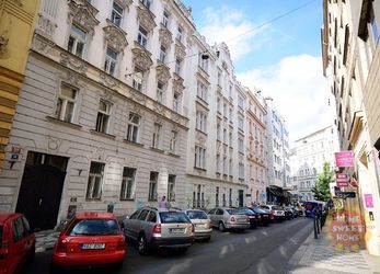 Praha, útulný byt k pronájmu, 2+1, (55m2), parkování, ulice Odborů, Praha 2, Nové Město.