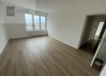 Prodej bytu 3+kk, 92 m2 + terasa 50 m2 + sklep, Karlovy Vary, Residence Růžák